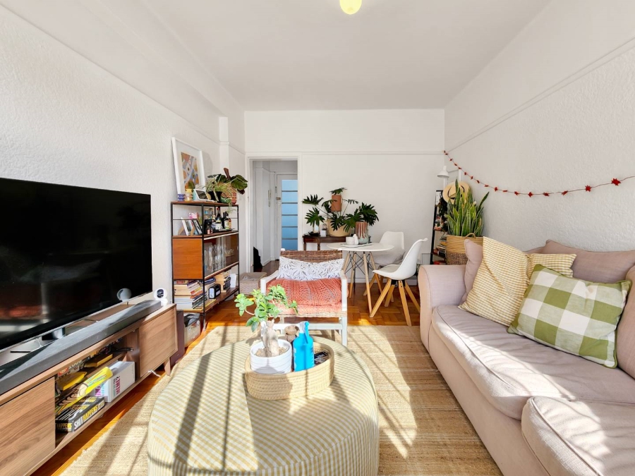 To Let 1 Bedroom Property for Rent in Vredehoek Western Cape